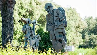 Pinocchio e Geppetto scultura